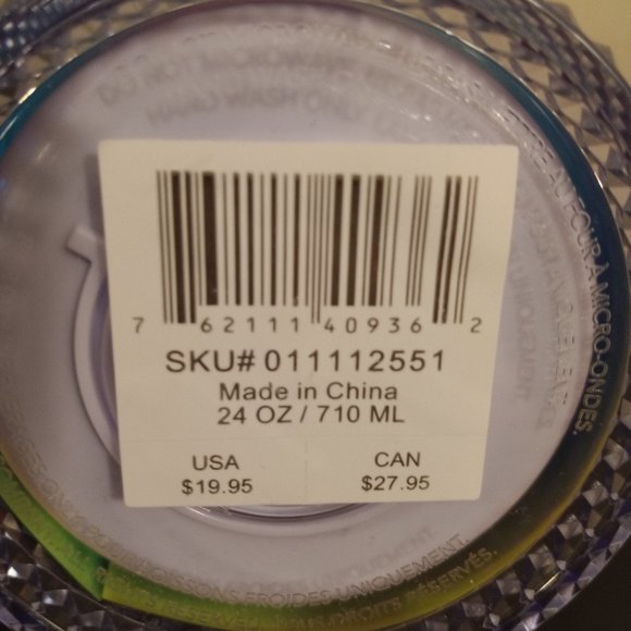 NWT Starbucks Tumbler Rainbow Pride 2020 24oz/710ml - Picture 4 of 5